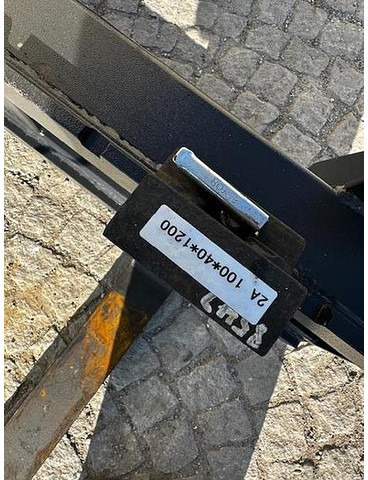 Big Palettengabel 120cm mit Liebherr 506 Aufnahme - Vorken voor Intern transport: afbeelding 5 Big Palettengabel 120cm mit Liebherr 506 Aufnahme - Vorken voor Intern transport: afbeelding 5