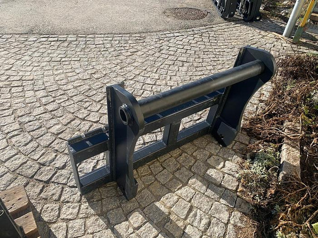 Big Palettengabel 2 t mit Bobcat Teleskoplader Aufnahme - Vorken voor Intern transport: afbeelding 2 Big Palettengabel 2 t mit Bobcat Teleskoplader Aufnahme - Vorken voor Intern transport: afbeelding 2