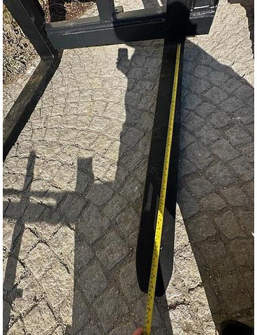 Big Palettengabel 3,5 t mit Merlo Aufnahme 120 cm FEM 3 Träggerahmen - Vorken voor Intern transport: afbeelding 5 Big Palettengabel 3,5 t mit Merlo Aufnahme 120 cm FEM 3 Träggerahmen - Vorken voor Intern transport: afbeelding 5