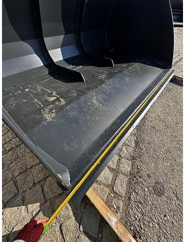 Big Volumenschaufel 200 cm mit JCB 520-50 Aufnahme - Bak: afbeelding 2 Big Volumenschaufel 200 cm mit JCB 520-50 Aufnahme - Bak: afbeelding 2