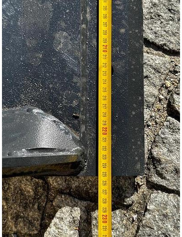 Big Volumenschaufel 220 cm mit Merlo ZM2 Aufnahme - Bak: afbeelding 3 Big Volumenschaufel 220 cm mit Merlo ZM2 Aufnahme - Bak: afbeelding 3