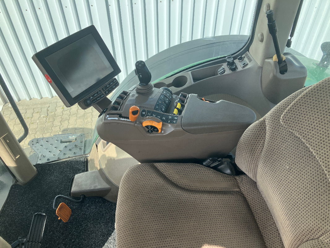 John Deere 7270R - Tractor: afbeelding 2 John Deere 7270R - Tractor: afbeelding 2