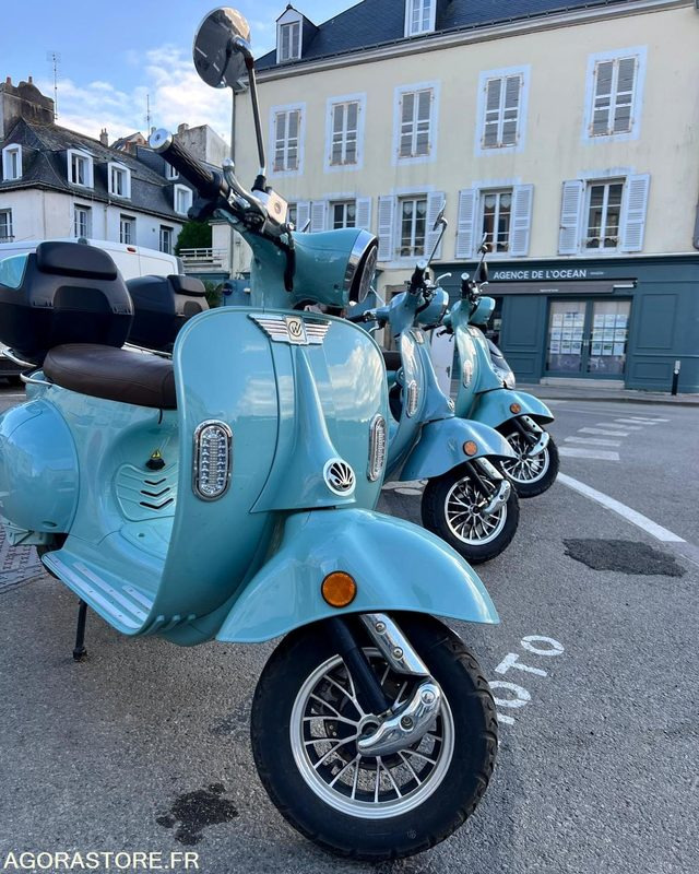 1 Scooter e-retro 50cc - Easy Watts - Motorfiets: afbeelding 2 1 Scooter e-retro 50cc - Easy Watts - Motorfiets: afbeelding 2