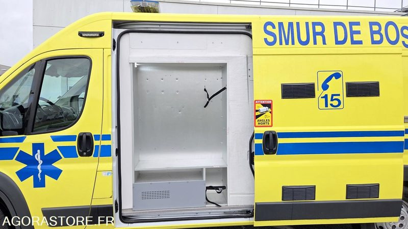 AMBULANCE DE TYPE C - FIAT DUCATO L3-H2 177cv ANNEE 2016 - 259 200km - Ambulance: afbeelding 5 AMBULANCE DE TYPE C - FIAT DUCATO L3-H2 177cv ANNEE 2016 - 259 200km - Ambulance: afbeelding 5