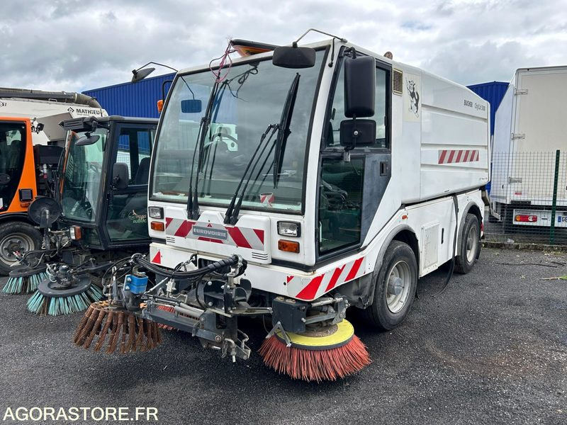 BALAYEUSE DE VOIRIE - BUCHER CITYCAT 5000 - 2007 - Veegwagen: afbeelding 3 BALAYEUSE DE VOIRIE - BUCHER CITYCAT 5000 - 2007 - Veegwagen: afbeelding 3