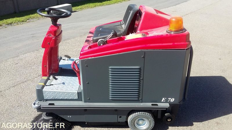 BALAYEUSE ELECTRIQUE A BATTERIES STYLE E70 - 2023 - Veegwagen: afbeelding 1 BALAYEUSE ELECTRIQUE A BATTERIES STYLE E70 - 2023 - Veegwagen: afbeelding 1