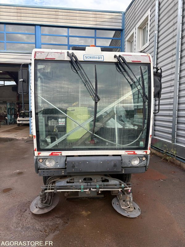 BALAYEUSE SCMIDT CLEANGO 500 AM 2013 MOTEUR HS N°VIN : WSVS2P1P204510198 - Veegwagen: afbeelding 2 BALAYEUSE SCMIDT CLEANGO 500 AM 2013 MOTEUR HS N°VIN : WSVS2P1P204510198 - Veegwagen: afbeelding 2