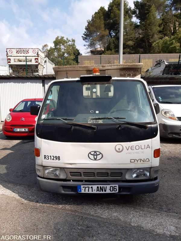 BENNANT TOYOTA 2,5T - GUIMA 6M3 (R31298) 171609 KMS - Elektrische vrachtvoertuig: afbeelding 1 BENNANT TOYOTA 2,5T - GUIMA 6M3 (R31298) 171609 KMS - Elektrische vrachtvoertuig: afbeelding 1
