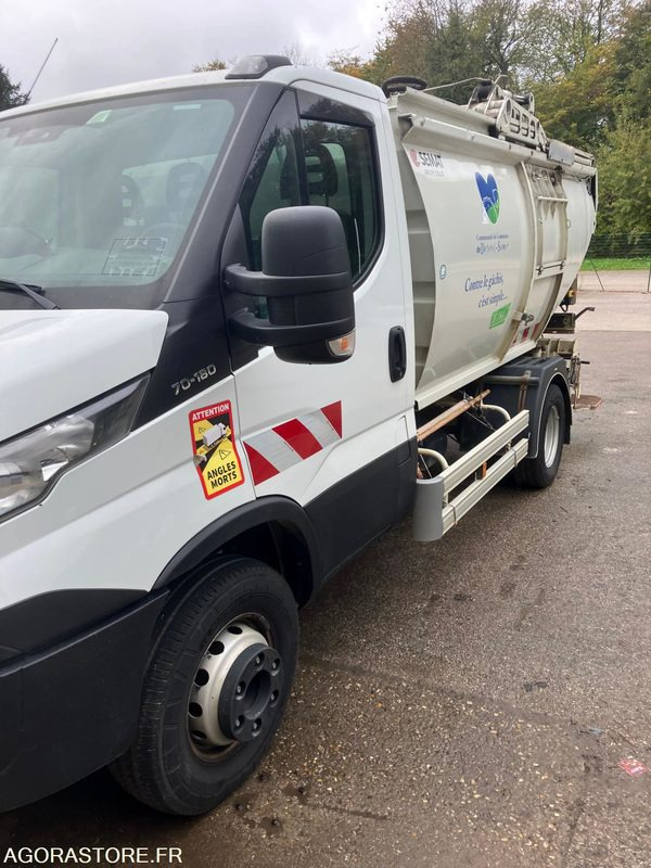 BOM IVECO 7 TONNES - Vuilniswagen: afbeelding 1 BOM IVECO 7 TONNES - Vuilniswagen: afbeelding 1