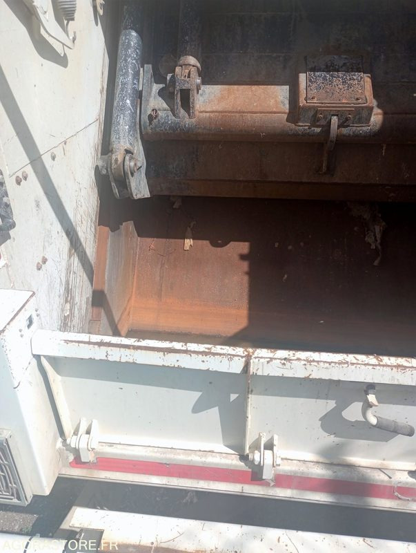 BOM IVECO-GEESINKNORBA 19T DF-349-FZ - Vuilniswagen: afbeelding 5 BOM IVECO-GEESINKNORBA 19T DF-349-FZ - Vuilniswagen: afbeelding 5