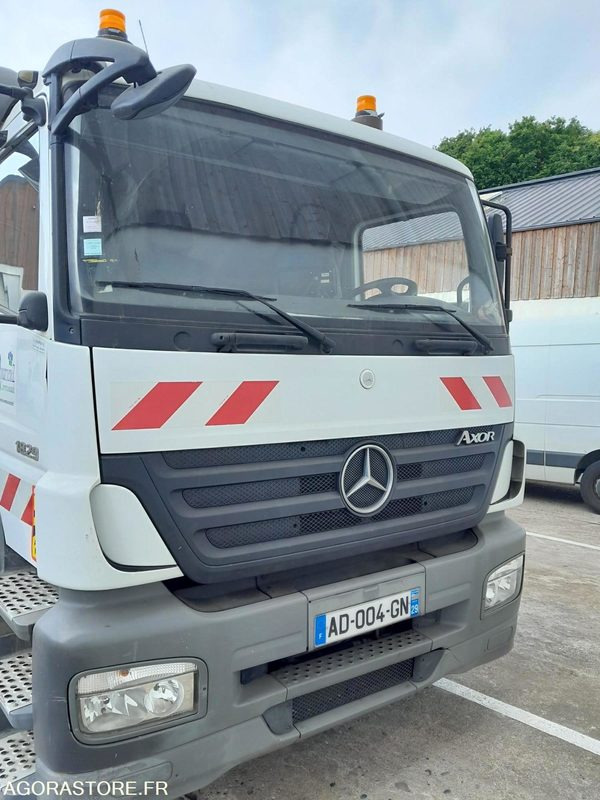 BOM MERCEDES AXOR 267385 kms 2009 - Vuilniswagen: afbeelding 2 BOM MERCEDES AXOR 267385 kms 2009 - Vuilniswagen: afbeelding 2