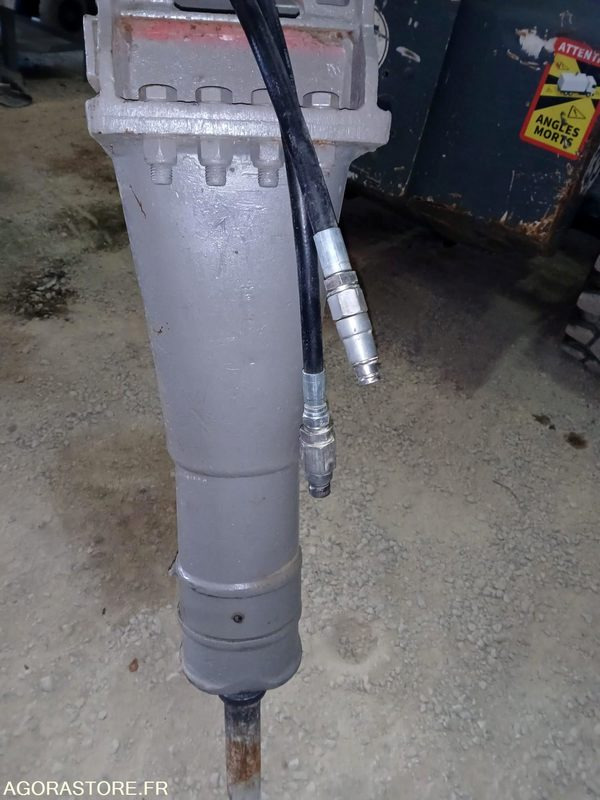 BRH MONTABERT SC16 Arden QA10 - Hydraulische hamer: afbeelding 4 BRH MONTABERT SC16 Arden QA10 - Hydraulische hamer: afbeelding 4