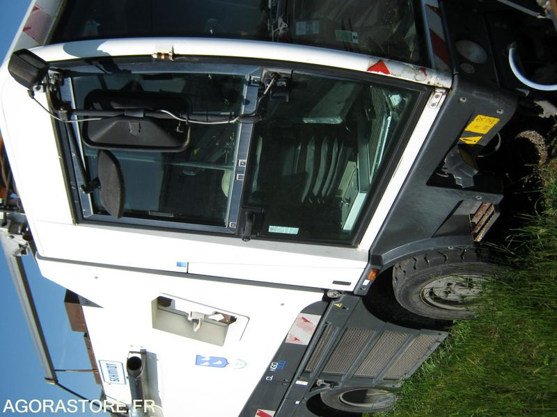 Balayeuse SCHMIDT Cleango 500 - Veegwagen: afbeelding 3 Balayeuse SCHMIDT Cleango 500 - Veegwagen: afbeelding 3