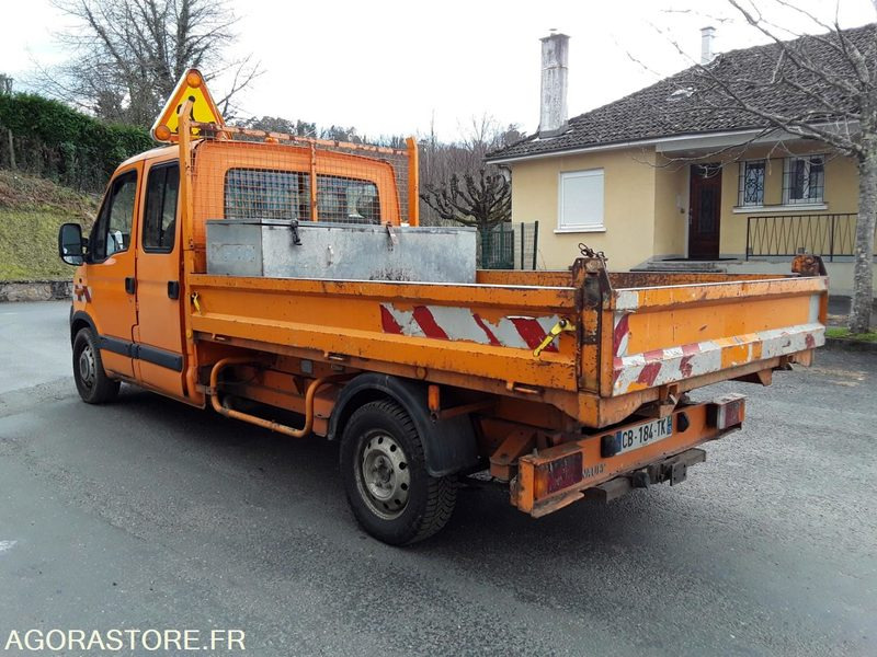 FOURGON BENNE E1314 - 300273 km - 2004 - Bedrijfswagen: afbeelding 4 FOURGON BENNE E1314 - 300273 km - 2004 - Bedrijfswagen: afbeelding 4