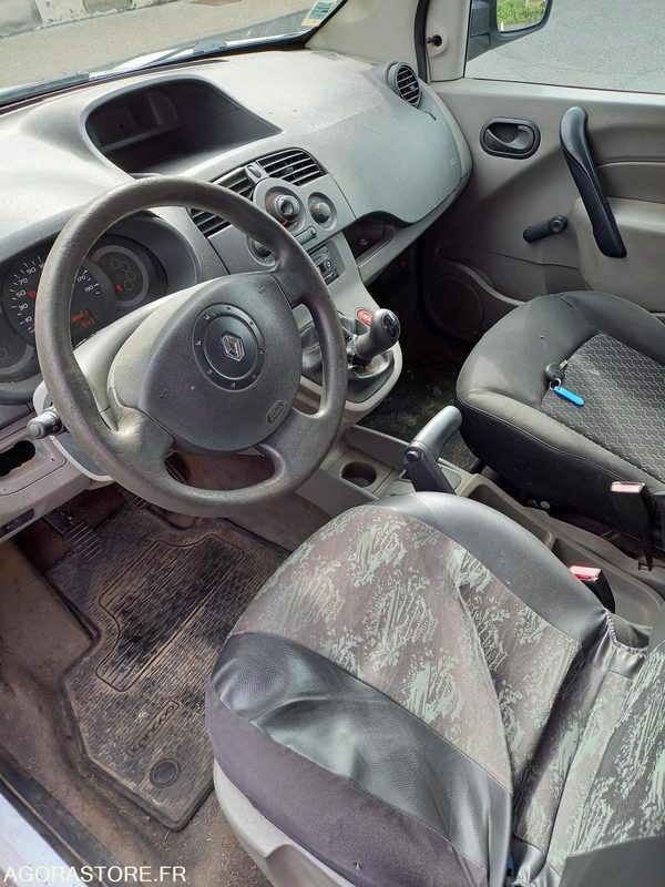 RENAULT KANGOO 5 PLACES - Bedrijfswagen: afbeelding 3 RENAULT KANGOO 5 PLACES - Bedrijfswagen: afbeelding 3