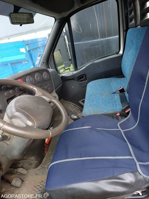 CAMION BENNE IVECO - EY413YY - 142000km - Kipper bestelwagen: afbeelding 5 CAMION BENNE IVECO - EY413YY - 142000km - Kipper bestelwagen: afbeelding 5