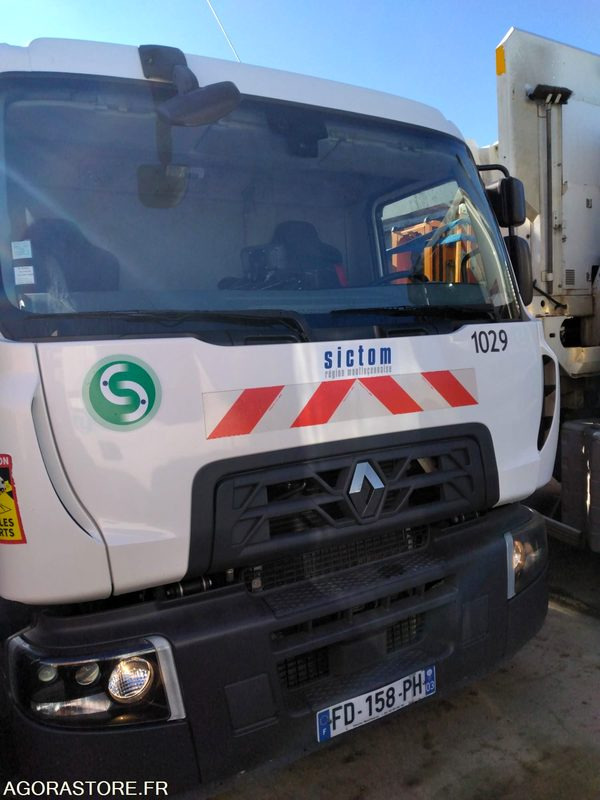 CAMION - BOM - RENAULT - D26 WIDE - 143 536KM - Vuilniswagen: afbeelding 2 CAMION - BOM - RENAULT - D26 WIDE - 143 536KM - Vuilniswagen: afbeelding 2