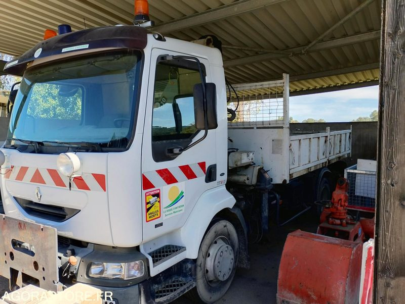 CAMION GRUE 250 RENAULT - Sneeuwruimer: afbeelding 1 CAMION GRUE 250 RENAULT - Sneeuwruimer: afbeelding 1