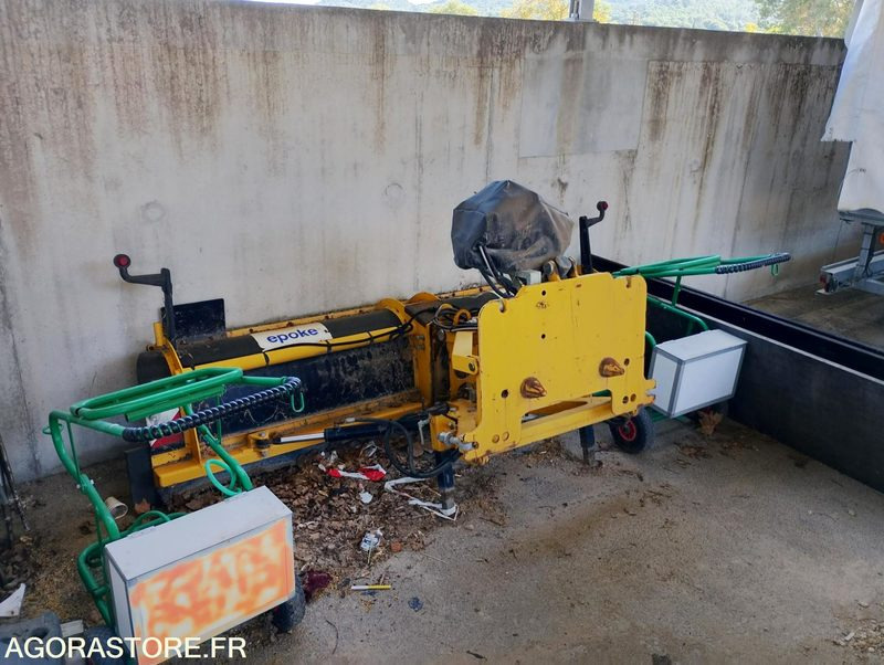 CAMION GRUE 250 RENAULT - Sneeuwruimer: afbeelding 5 CAMION GRUE 250 RENAULT - Sneeuwruimer: afbeelding 5