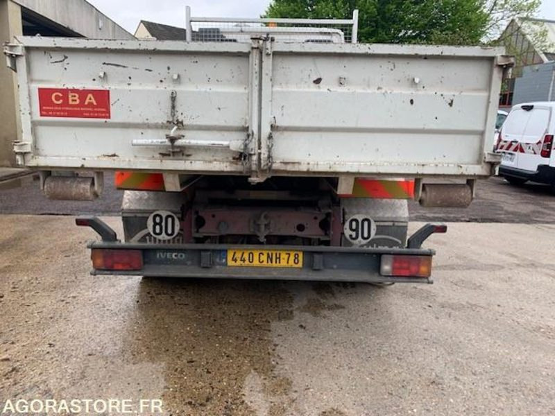 CAMION IVECO AMPLIROLL 65 E 13 TIPPER - 2003 - BON ETAT - Kipper vrachtwagen: afbeelding 4 CAMION IVECO AMPLIROLL 65 E 13 TIPPER - 2003 - BON ETAT - Kipper vrachtwagen: afbeelding 4
