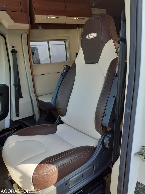 CAMPING CAR FIAT DUCATO 2.3JTD - 2019 - 12622KMS - Personenwagen: afbeelding 4 CAMPING CAR FIAT DUCATO 2.3JTD - 2019 - 12622KMS - Personenwagen: afbeelding 4