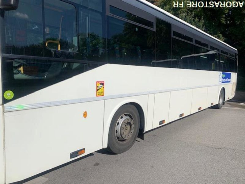 Schoolbus CAR IRISBUS RECREO N°15213- MEC 2009 - 444297 Km AD507BZ: afbeelding 11 Schoolbus CAR IRISBUS RECREO N°15213- MEC 2009 - 444297 Km AD507BZ: afbeelding 11