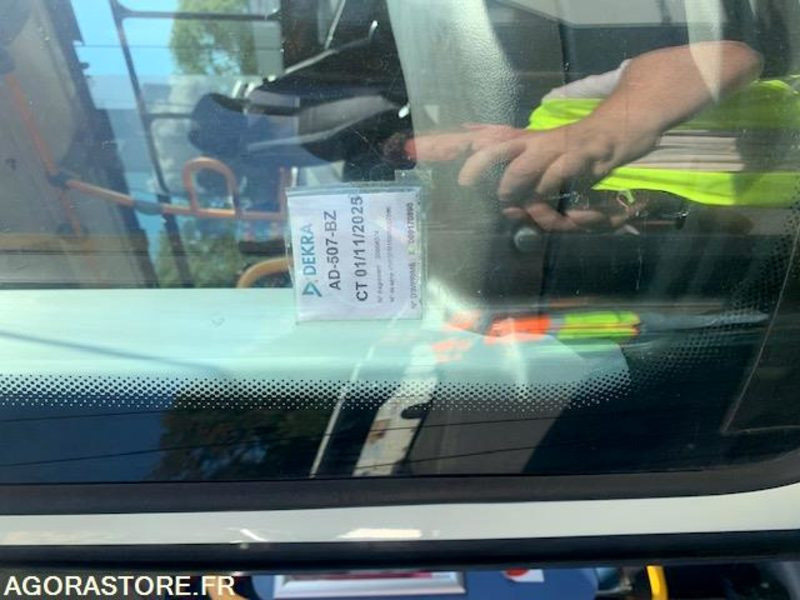 Schoolbus CAR IRISBUS RECREO N°15213- MEC 2009 - 444297 Km AD507BZ: afbeelding 6 Schoolbus CAR IRISBUS RECREO N°15213- MEC 2009 - 444297 Km AD507BZ: afbeelding 6