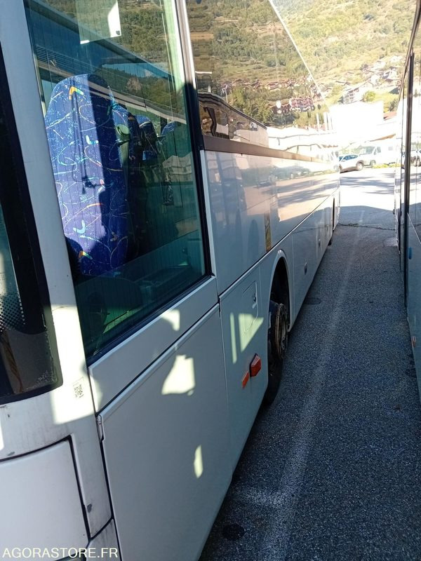 CAR MERCEDES INTOURO N°11427 MEC2009 492000KM AH-256-VW - Schoolbus: afbeelding 2 CAR MERCEDES INTOURO N°11427 MEC2009 492000KM AH-256-VW - Schoolbus: afbeelding 2