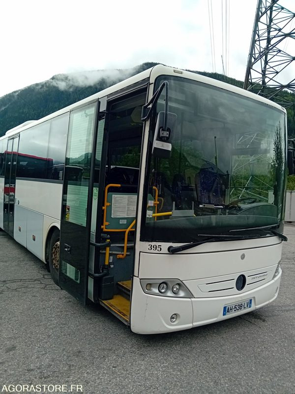 CAR SCOLAIRE MERCEDES INTOURO N°11426/395 MEC 2009 435000KM AH-538-LV - Schoolbus: afbeelding 1 CAR SCOLAIRE MERCEDES INTOURO N°11426/395 MEC 2009 435000KM AH-538-LV - Schoolbus: afbeelding 1