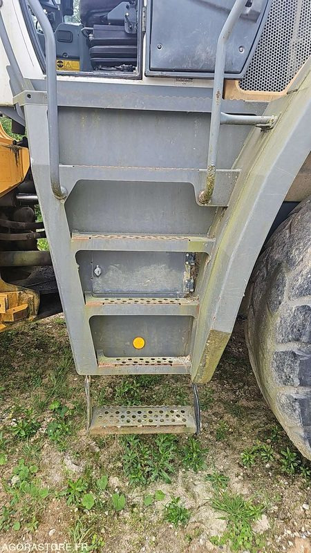 Lader CHARGEUR SUR PNEUS LIEBHERR L586 - VATZ0461AZB032490 - 2013 / 13 580 HEURES: afbeelding 9