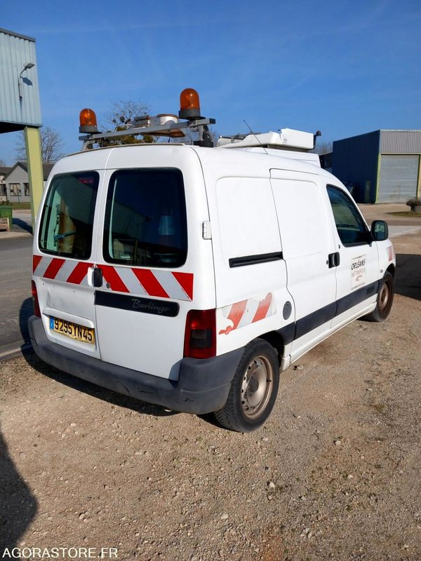 CITROEN BERLINGO - 2004 - 96000KM - Kleine bestelwagen: afbeelding 1 CITROEN BERLINGO - 2004 - 96000KM - Kleine bestelwagen: afbeelding 1