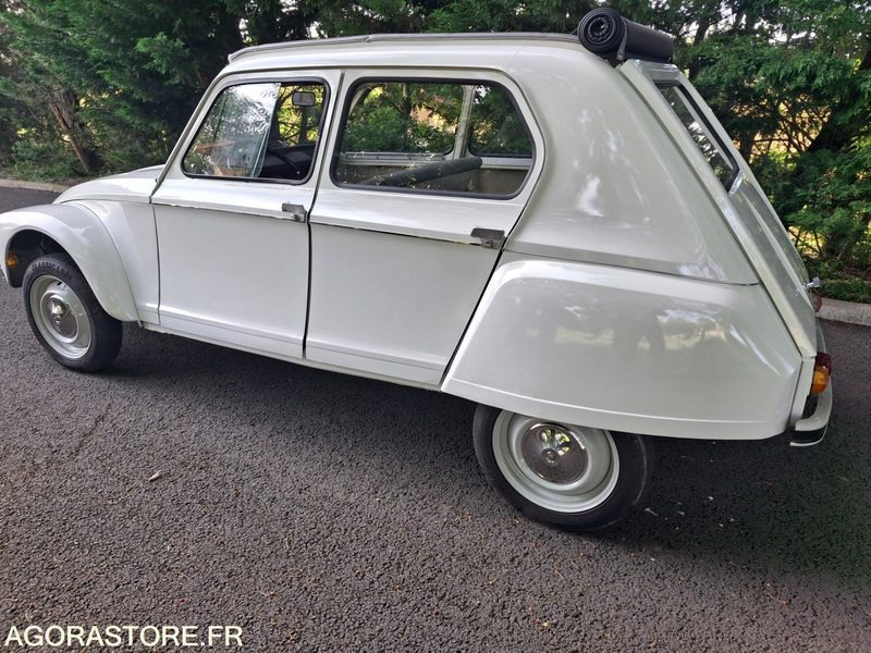 CITROEN-DYANE-1967- - Personenwagen: afbeelding 3 CITROEN-DYANE-1967- - Personenwagen: afbeelding 3