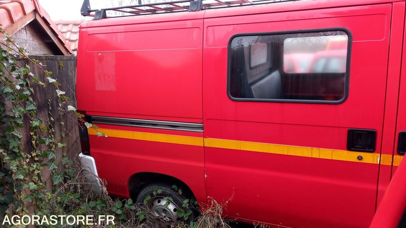 CITROËN - JUMPER - 1999 - 42653km - EB629XQ - Gesloten bestelwagen: afbeelding 4 CITROËN - JUMPER - 1999 - 42653km - EB629XQ - Gesloten bestelwagen: afbeelding 4