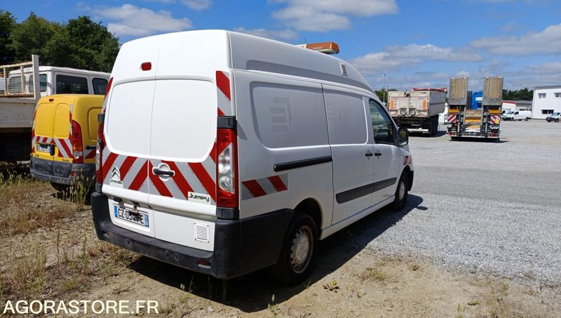 CITROËN JUMPY - 2013 / 222000 KM (CZ-054-FE) - Kleine bestelwagen: afbeelding 4 CITROËN JUMPY - 2013 / 222000 KM (CZ-054-FE) - Kleine bestelwagen: afbeelding 4