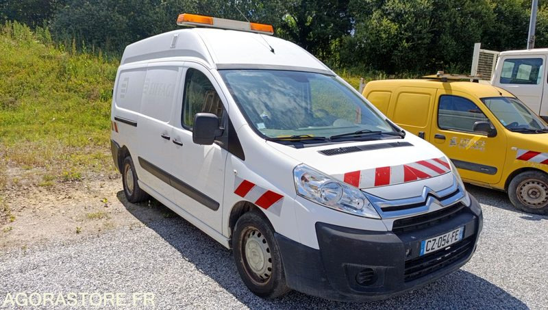 CITROËN JUMPY - 2013 / 222000 KM (CZ-054-FE) - Kleine bestelwagen: afbeelding 2 CITROËN JUMPY - 2013 / 222000 KM (CZ-054-FE) - Kleine bestelwagen: afbeelding 2