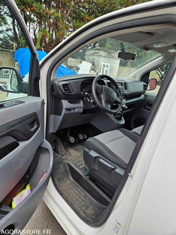 CITROEN JUMPY SPACE TOURER  9 places 240051 kms ANNÉE 2019 - Minibus, Personenvervoer: afbeelding 5 CITROEN JUMPY SPACE TOURER  9 places 240051 kms ANNÉE 2019 - Minibus, Personenvervoer: afbeelding 5