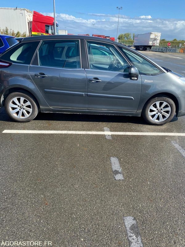 CITROEN PICASSO // CT-011-LS // 2013 - 215 102 KM - Personenwagen: afbeelding 4 CITROEN PICASSO // CT-011-LS // 2013 - 215 102 KM - Personenwagen: afbeelding 4