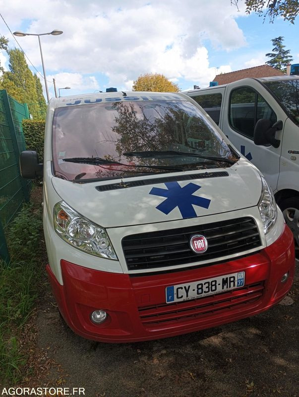 CY-838-MR - Non Roulant - FIAT SCUDO - VASP - "PP" - CG HS - 220 715 Kms - Ambulance: afbeelding 1 CY-838-MR - Non Roulant - FIAT SCUDO - VASP - "PP" - CG HS - 220 715 Kms - Ambulance: afbeelding 1