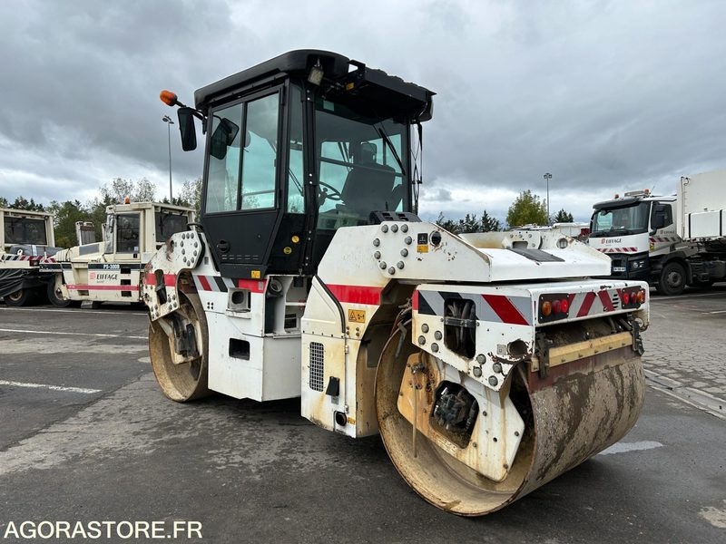 CYLINDRE TANDEM DYNAPAC CC224 HF - 2013 - 7133 Hrs - 2013 / 7133H (M79670) - Wals: afbeelding 4 CYLINDRE TANDEM DYNAPAC CC224 HF - 2013 - 7133 Hrs - 2013 / 7133H (M79670) - Wals: afbeelding 4