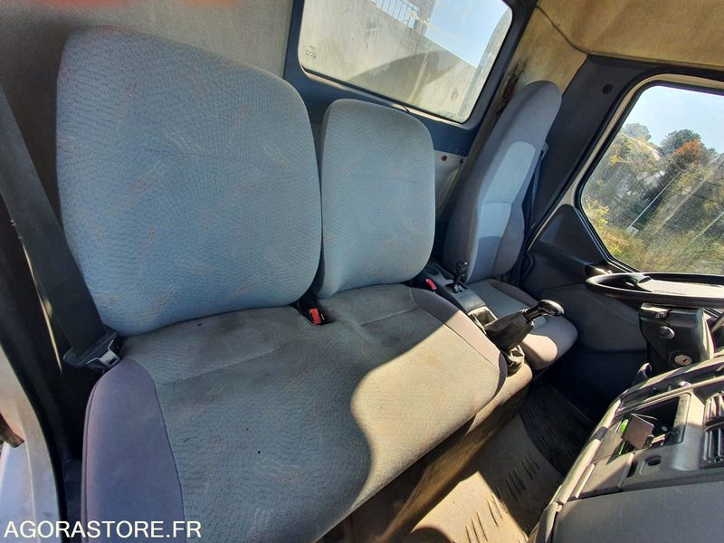 Camion Benne Renault Midlum -2005 - 10T - 250000km - Kipper vrachtwagen: afbeelding 5 Camion Benne Renault Midlum -2005 - 10T - 250000km - Kipper vrachtwagen: afbeelding 5