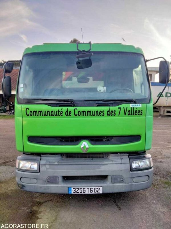 Camion avec benne et grue attenante à la cabine - Vuilniswagen: afbeelding 1 Camion avec benne et grue attenante à la cabine - Vuilniswagen: afbeelding 1