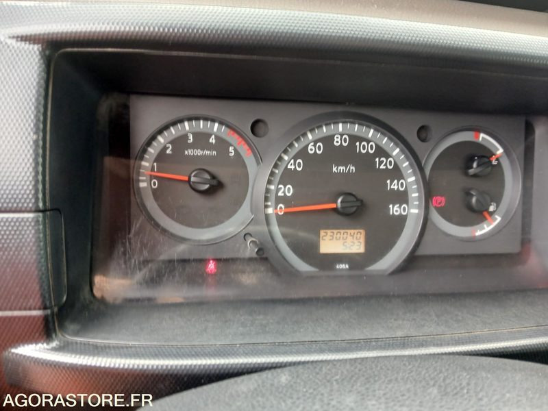 Camion plateau Nissan - 2008 - 230.040 km - Kipper bestelwagen: afbeelding 5 Camion plateau Nissan - 2008 - 230.040 km - Kipper bestelwagen: afbeelding 5