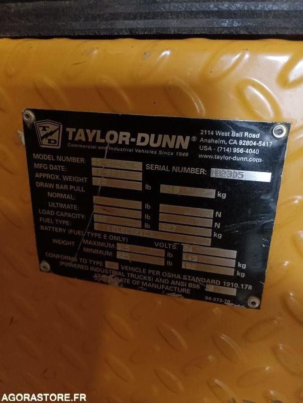 Chariot électrique TAYLOR DUNN - Bon état - 2010 - Elektrische trekker: afbeelding 4 Chariot électrique TAYLOR DUNN - Bon état - 2010 - Elektrische trekker: afbeelding 4