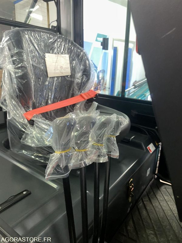 Chariot élévateur BAOLI KBE25N 2T5 ELECTRIQUE CABINE - Elektrische heftruck: afbeelding 5 Chariot élévateur BAOLI KBE25N 2T5 ELECTRIQUE CABINE - Elektrische heftruck: afbeelding 5