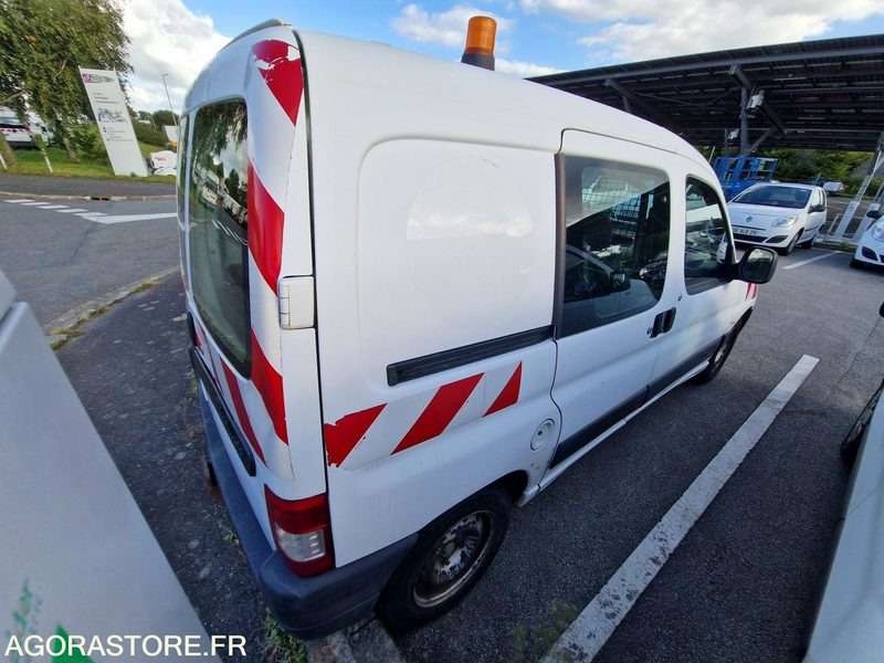 Citroën Berlingo-2008 -143148- 236AMF29 - Kleine bestelwagen: afbeelding 3 Citroën Berlingo-2008 -143148- 236AMF29 - Kleine bestelwagen: afbeelding 3