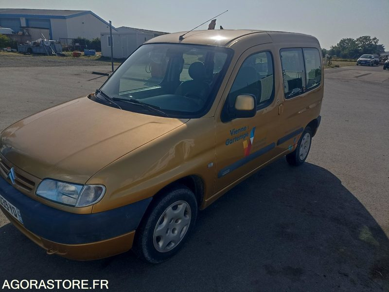 Citroën Berlingo 2L Hdi - 268784kms - 2002 - Personenwagen: afbeelding 1 Citroën Berlingo 2L Hdi - 268784kms - 2002 - Personenwagen: afbeelding 1