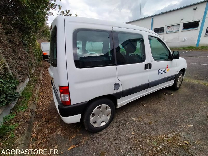 Citroen Berlingo Combispace ESS+GNV - 2007 - 62683kms - Personenwagen: afbeelding 4 Citroen Berlingo Combispace ESS+GNV - 2007 - 62683kms - Personenwagen: afbeelding 4