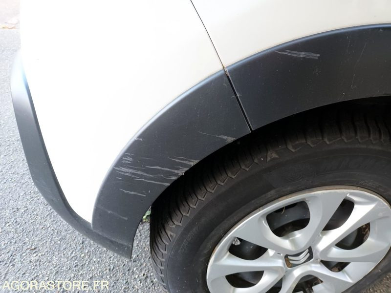 Citroën C3 - 82ch - 100032 kms - 2018 - Personenwagen: afbeelding 4 Citroën C3 - 82ch - 100032 kms - 2018 - Personenwagen: afbeelding 4