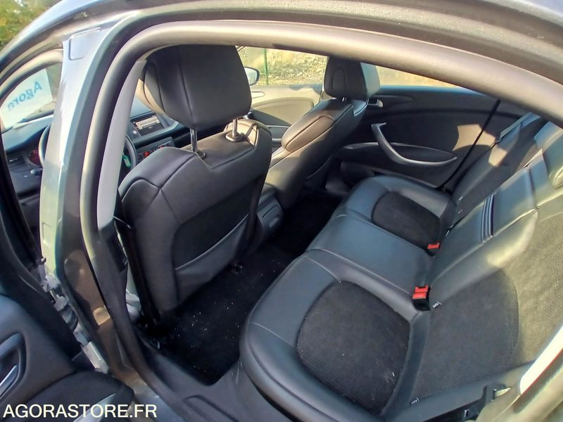 Citroën C5 – Diesel – 2016-204 763 km - Personenwagen: afbeelding 4 Citroën C5 – Diesel – 2016-204 763 km - Personenwagen: afbeelding 4