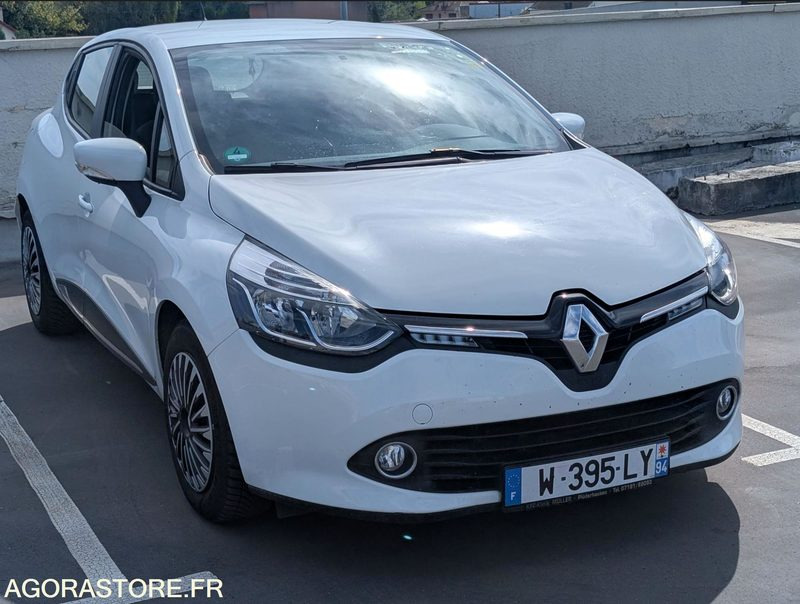 Clio IV 1.2 16V 73 ch – Version Dynamique – 2014 – Très bien équipée - Personenwagen: afbeelding 2 Clio IV 1.2 16V 73 ch – Version Dynamique – 2014 – Très bien équipée - Personenwagen: afbeelding 2